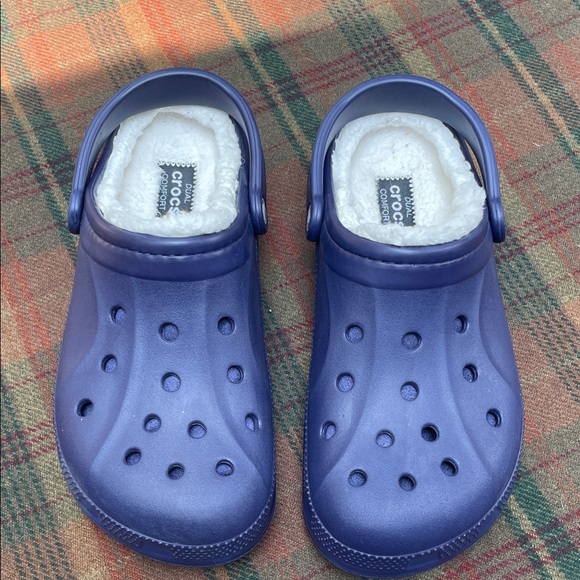 Crocs fleece lined, dual comfort clogs sandals 
Excellent condition M 9 W 11 - Picture 1 of 5